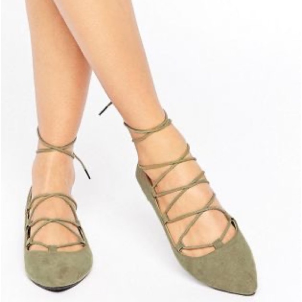 Old Navy Balletcore Woman’s Olive Suade Green Gold Hardware Tie Up Flats Size 8
